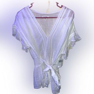Max studio - flowy white blouse - size medium - never worn with tags